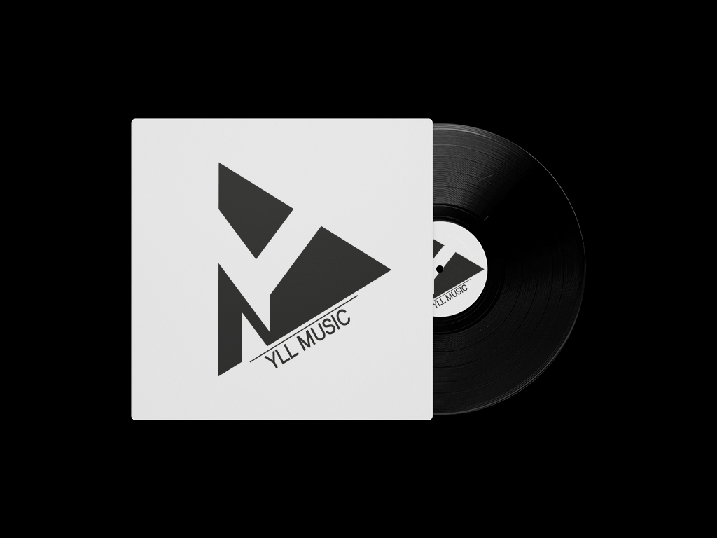 pochette de vinyle avec logode DJ YLL